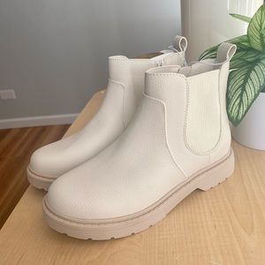 Rich Ivory Cream low Chelsea combat booties